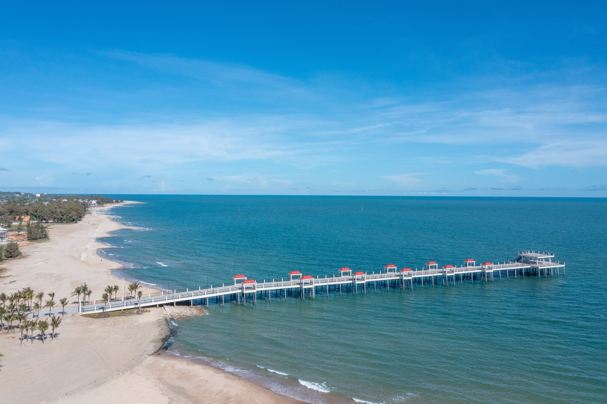 Cầu cầu ngắm biển Hamptons Pier